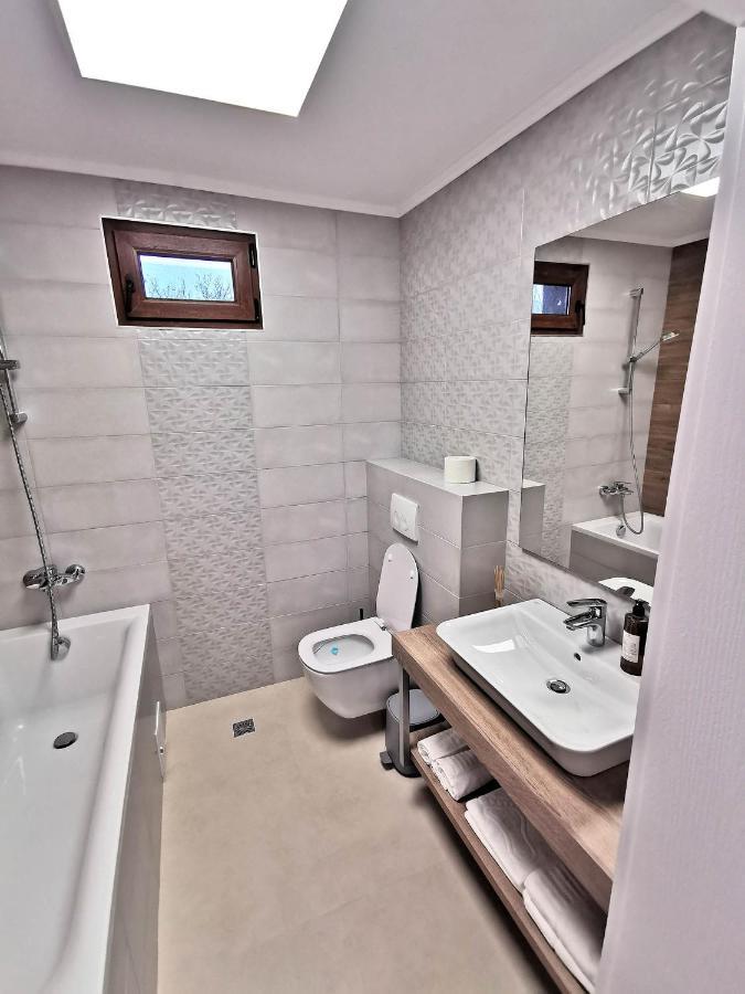 Vila Aras Simeria Extérieur photo