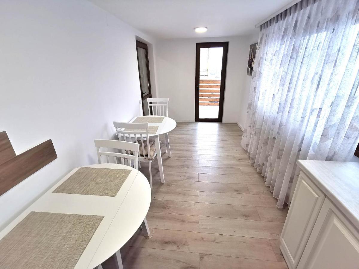 Vila Aras Simeria Extérieur photo